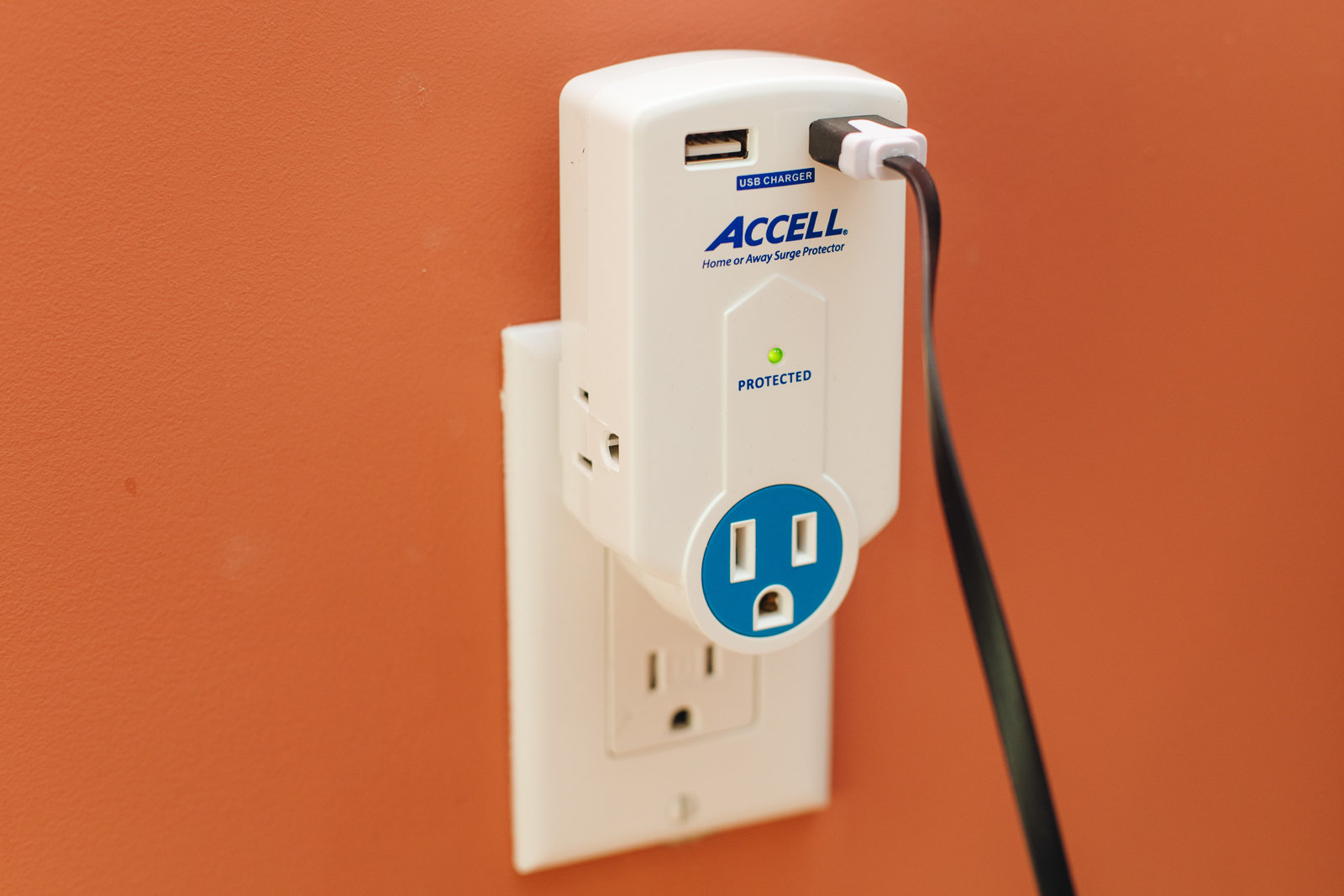 Portable power strips and surge protectors with USB charging